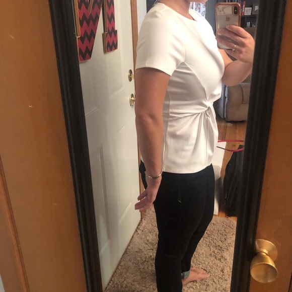 Express Tee - Picture 5 of 5